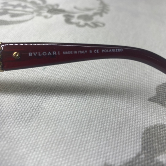 BVLGARI SERPENTI 8114 5239/T3
Square Burgundy Sunglasses - Picture 10 of 13